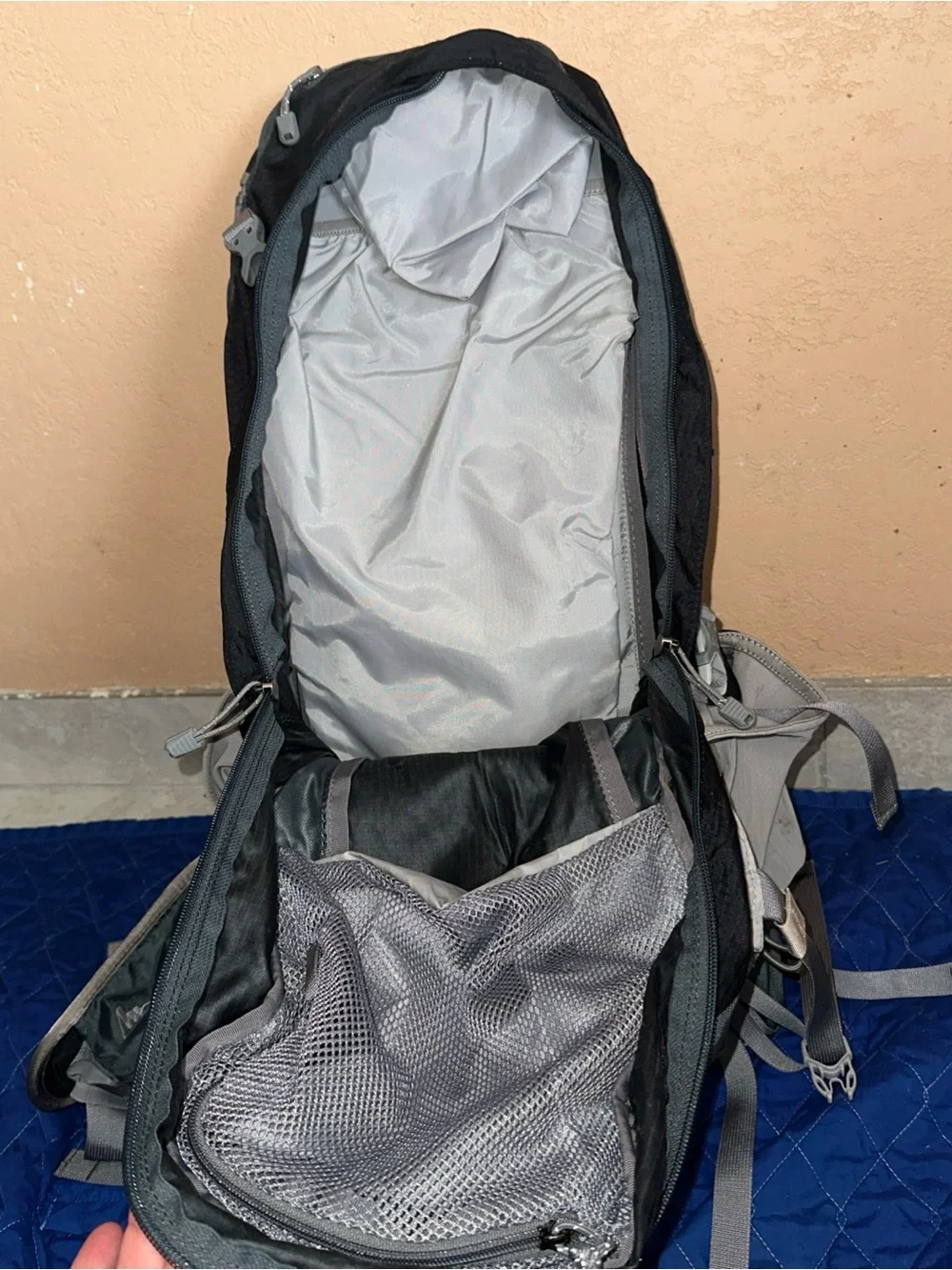 Gregory Z 25 Black And Gray Men's Backpack